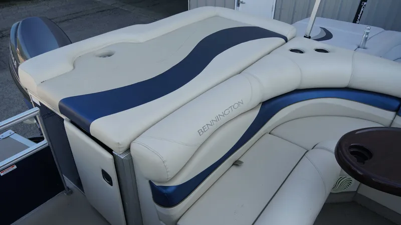 Slide: The Image of Bennington 2574RLIDG 2010 - 15