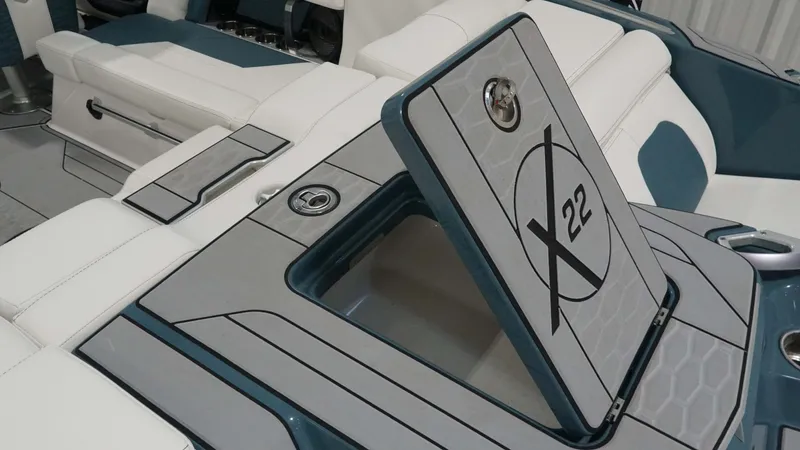 Slide: The Image of MasterCraft X22 2025 - 11