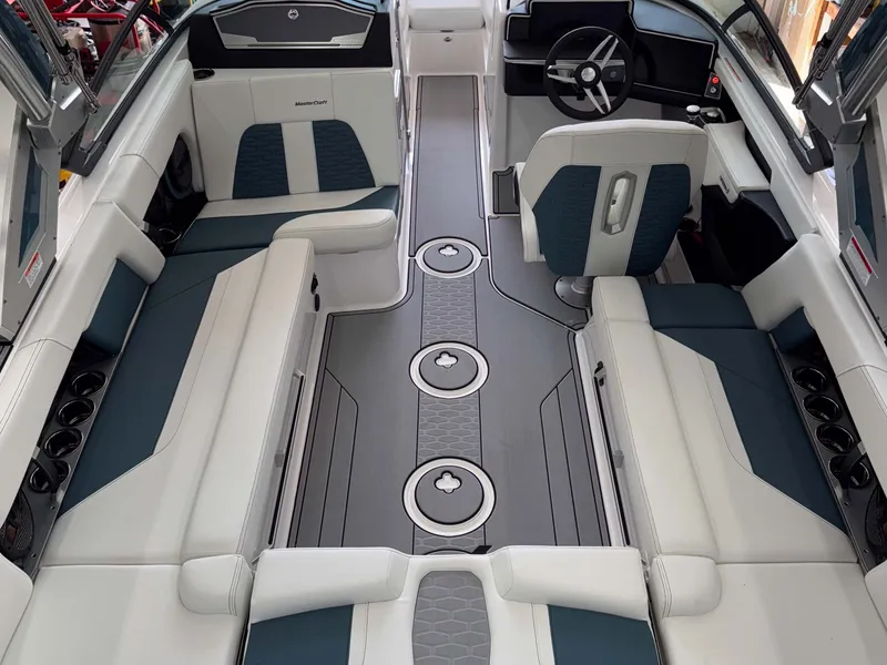 Slide: The Image of MasterCraft X22 2025 - 3