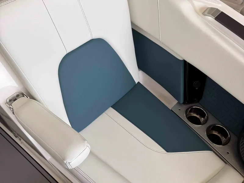 Slide: The Image of MasterCraft X22 2025 - 6