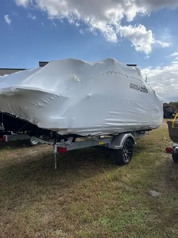 Slide: The Image of Sea-Doo SWITCH 21 FISH 230 HP 2026 - 3