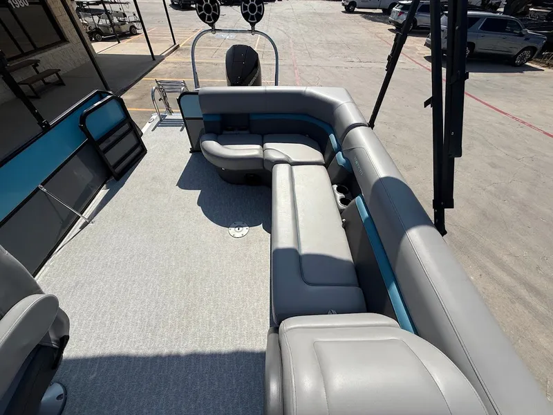 Slide: The Image of Trifecta 24C LE 2.75 2022 - 28