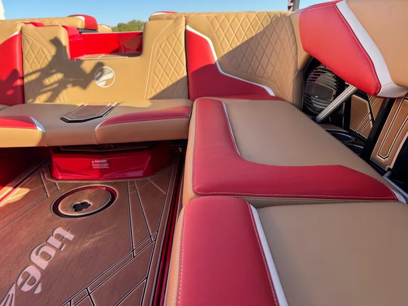 Slide: The Image of Tigé 22RZX 2023 - 15