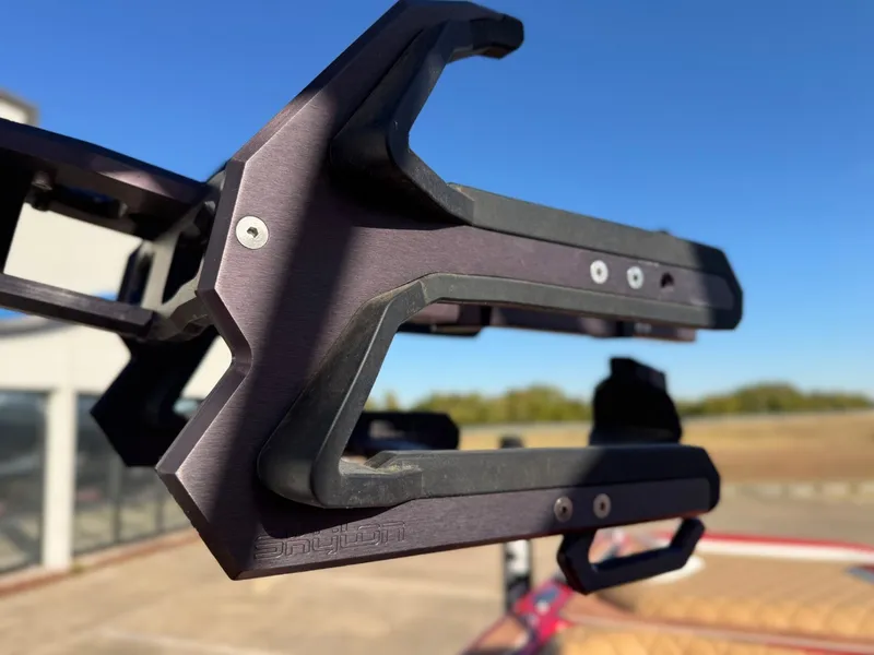 Slide: The Image of Tigé 22RZX 2023 - 24