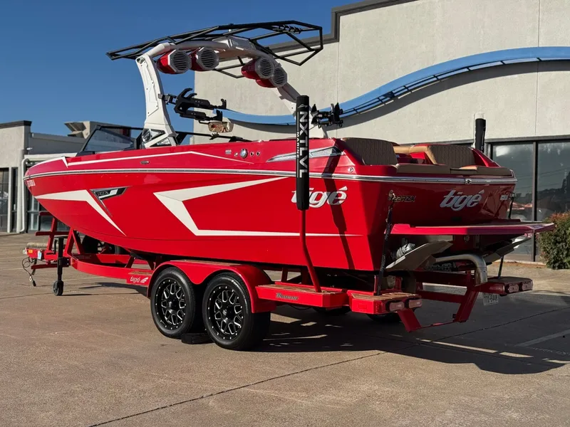 Slide: The Image of Tigé 22RZX 2023 - 3