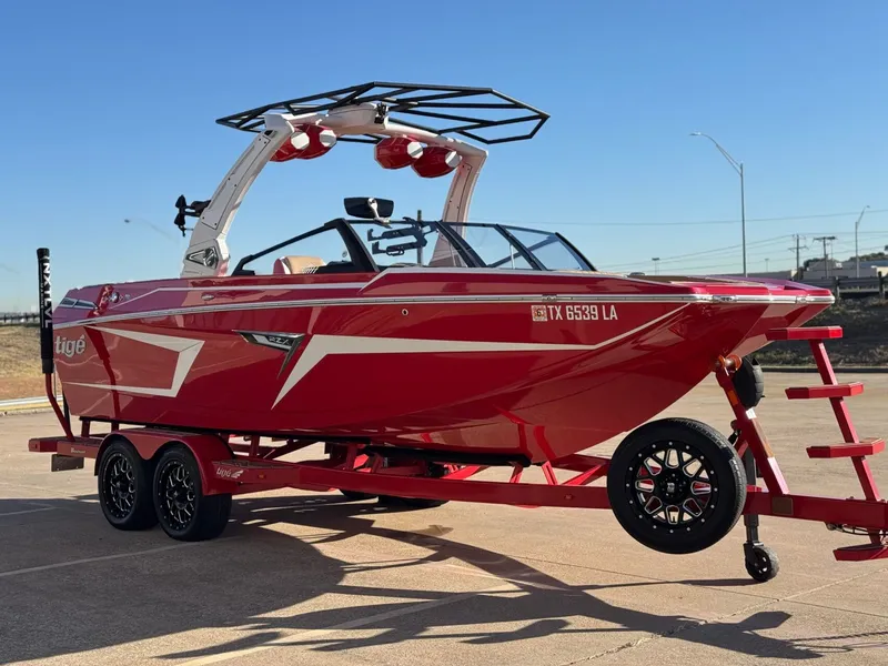 Slide: The Image of Tigé 22RZX 2023 - 6