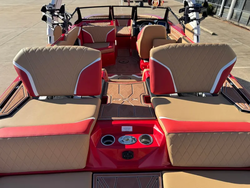 Slide: The Image of Tigé 22RZX 2023 - 7