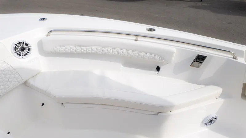 Slide: The Image of Tidewater 232 LXF 2026 - 19