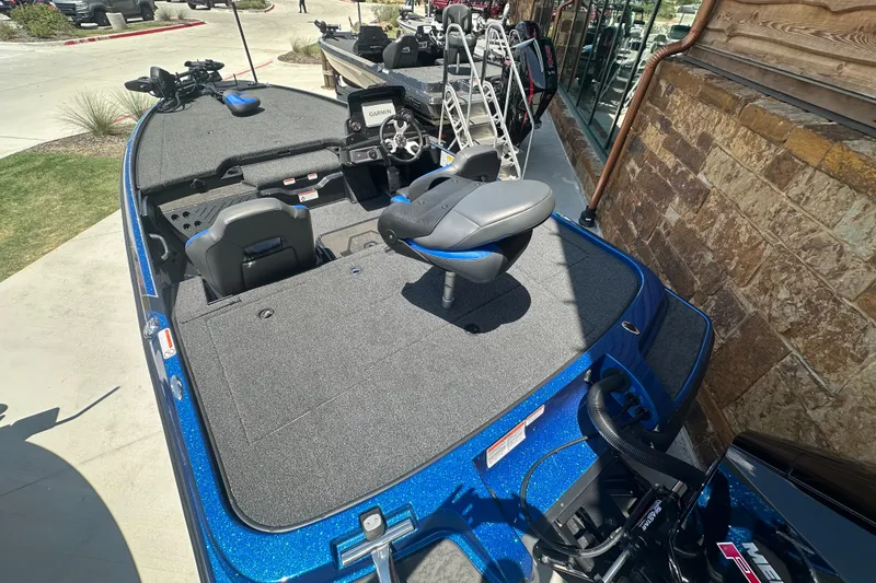 Slide: The Image of 2026 Nitro Z20 XL Pro fishing boat with advanced seating and navigation features. - 6