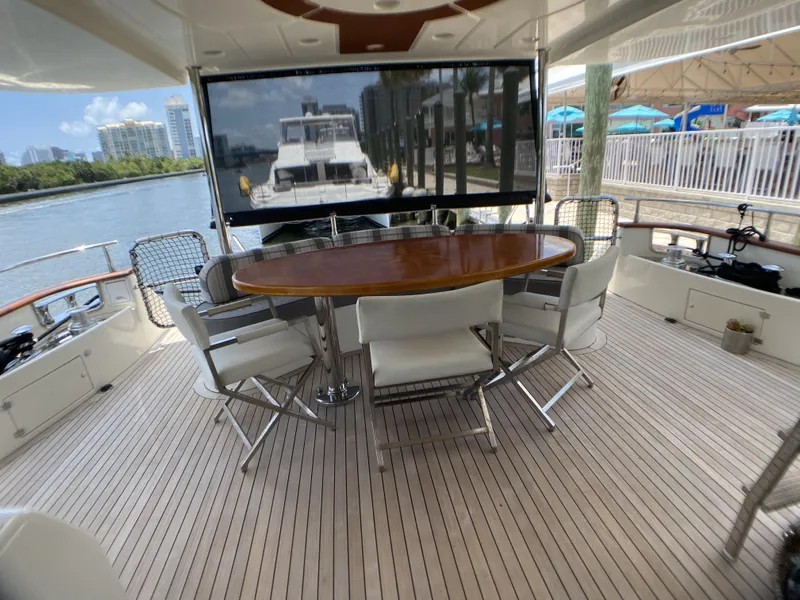 Slide: The Image of Azimut 85 Ultimate 1999 - 72