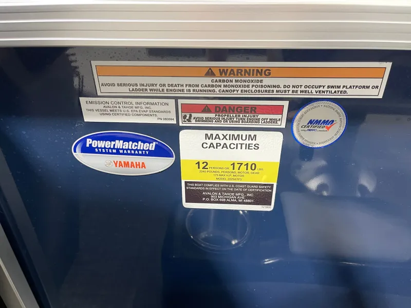 Slide: The Image of Avalon Venture Rear Fish - 21' 2025 - 13