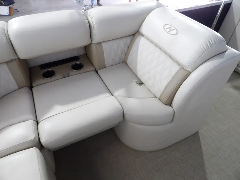 Slide: The Image of Harris CRUISER X220 2018 - 17