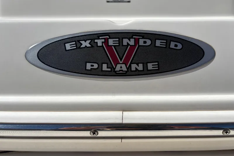 Slide: The Image of 2007 Chaparral 210 SSi boat with Extended V Plane logo detail. - 13