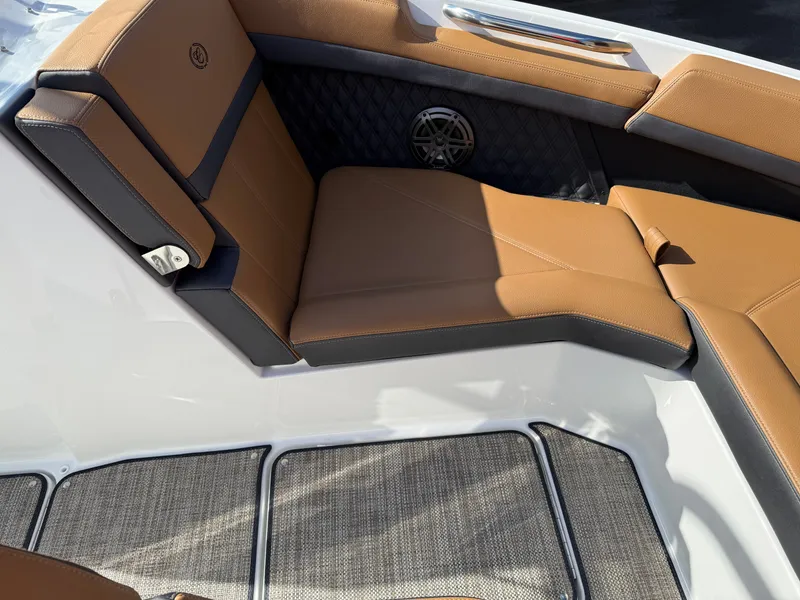 Slide: The Image of Cobalt R6 2026 - 910