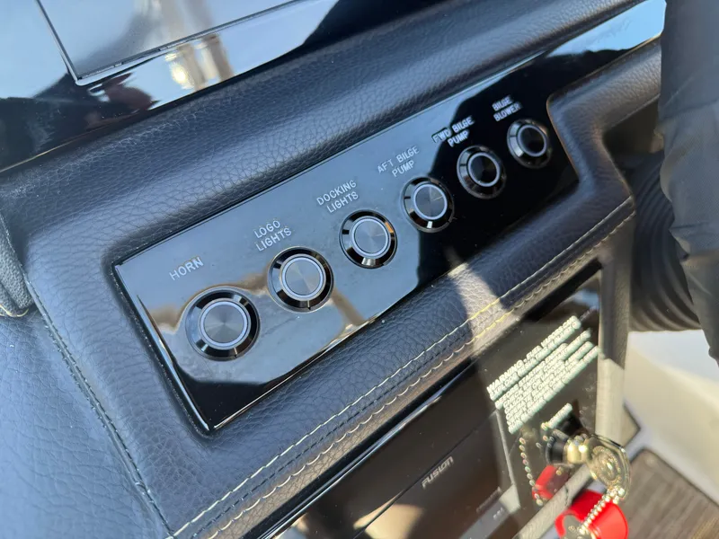 Slide: The Image of Cobalt R8 2026 - 884