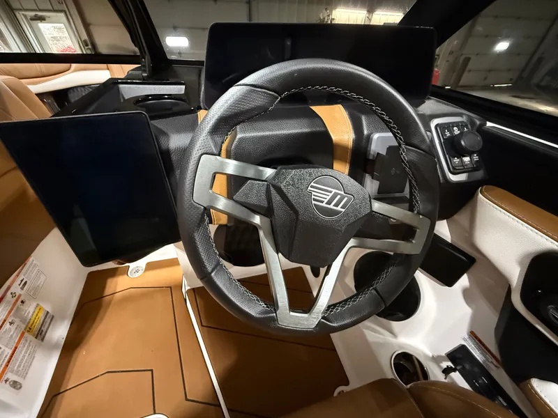 Slide: The Image of Malibu Wakesetter 22 LSV 2026 - 628
