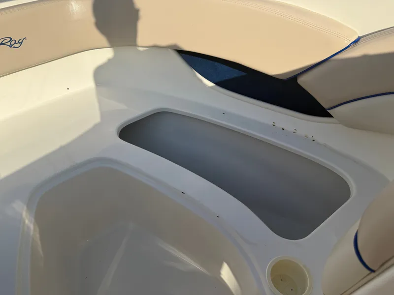 Slide: The Image of Sea Ray 210 1997 - 8