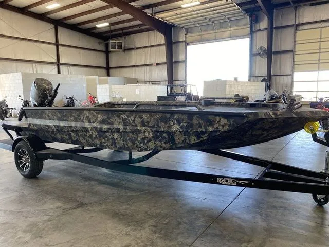 Slide: The Image of Excel Viper F4 1860 2026 - 3