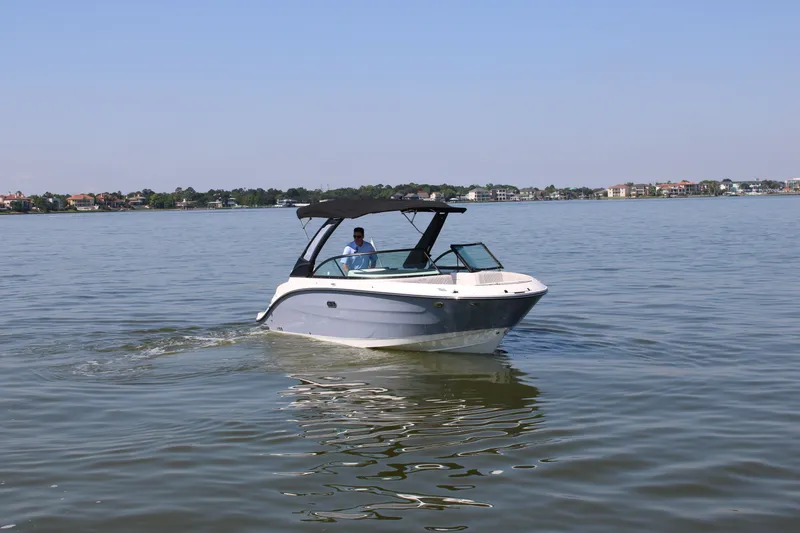 Slide: The Image of Sea Ray SDX 230 Outboard 2026 - 14