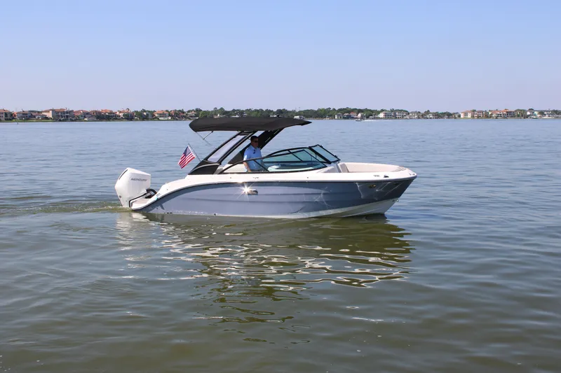 Slide: The Image of Sea Ray SDX 230 Outboard 2026 - 11