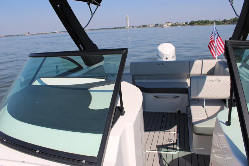 Slide: The Image of Sea Ray SDX 230 Outboard 2026 - 69