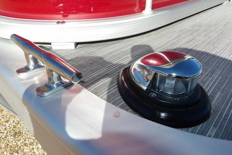 Slide: The Image of Close-up of 2022 Bennington 20 SVF boat cleat and chrome fitting. - 51
