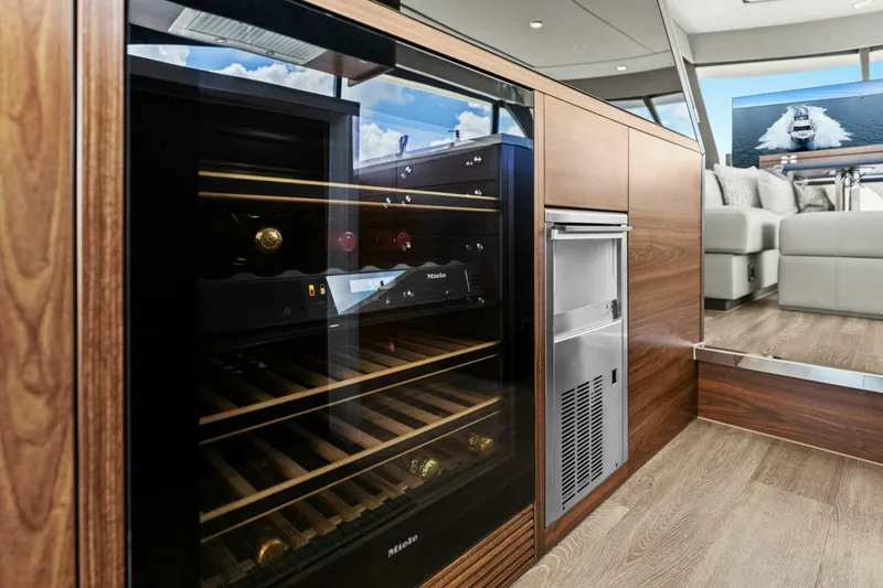Slide: The Image of 2025 Maritimo M600 - Galley - 10