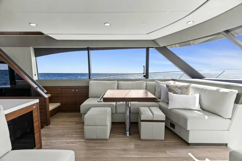 Slide: The Image of 2025 Maritimo M600- Salon - 13