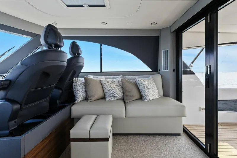 Slide: The Image of 2025 Maritimo M600 - Helm Seating - 50