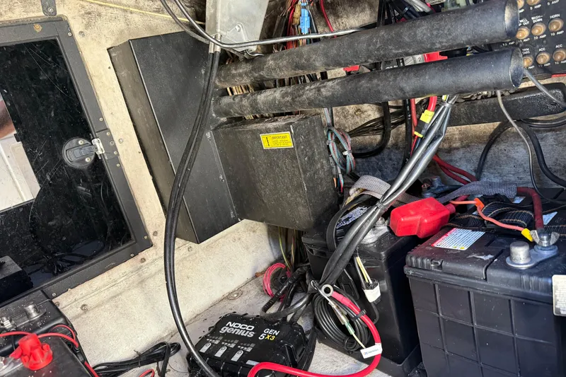 Slide: The Image of 1997 Hydra-Sports 2000 CC boat electrical system with batteries and wiring. - 7