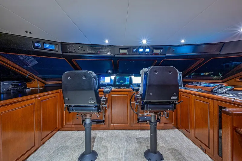 Slide: The Image of Christensen 141 Raised Pilothouse 2000 - 55