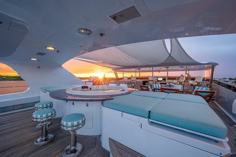 Slide: The Image of Christensen 141 Raised Pilothouse 2000 - 64