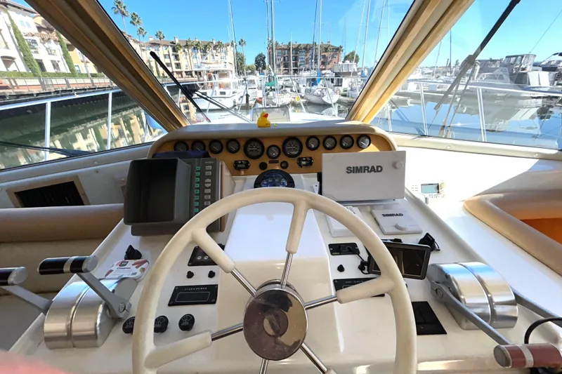 Slide: The Image of Pilothouse helm statation - 28