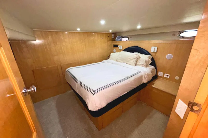 Slide: The Image of Master Stateroom - 31