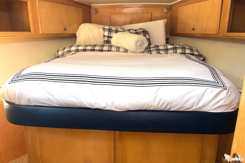 Slide: The Image of Guest Stateroom berth. - 39