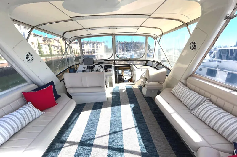 Slide: The Image of Flybridge looking forward - 55