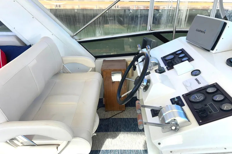 Slide: The Image of Flybridge helmstation - 63