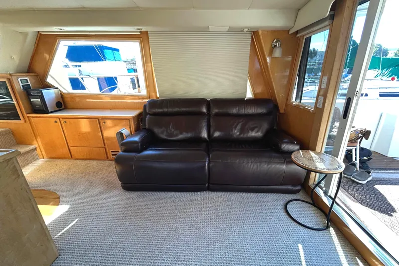 Slide: The Image of Salon starboard side - 8