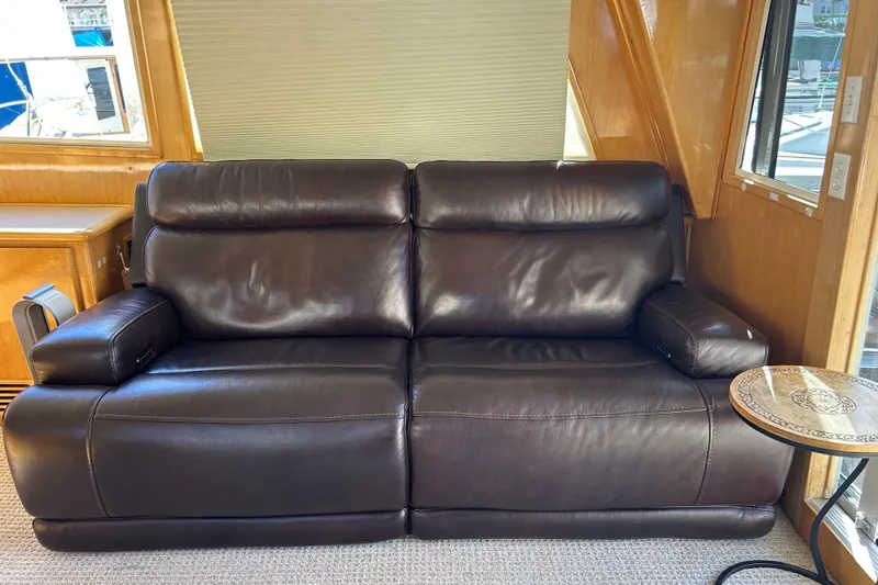 Slide: The Image of Recliner leather sofa - 9