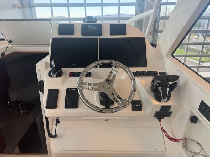 Slide: The Image of Albemarle 30 Express 2026 - 5