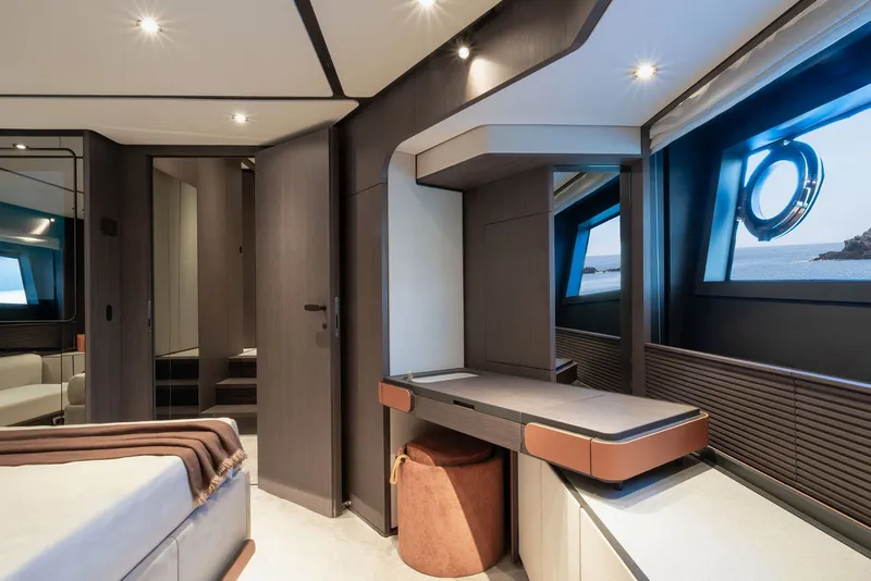 Slide: The Image of Ferretti 800 2026 - 13