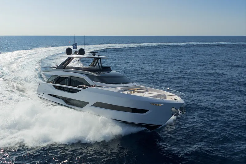 Slide: The Image of Ferretti 800 2026 - 2