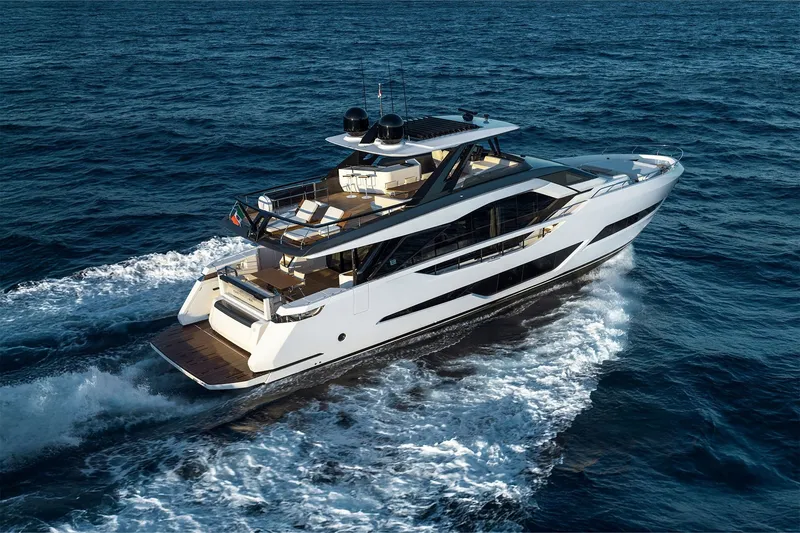 Slide: The Image of Ferretti 800 2026 - 4