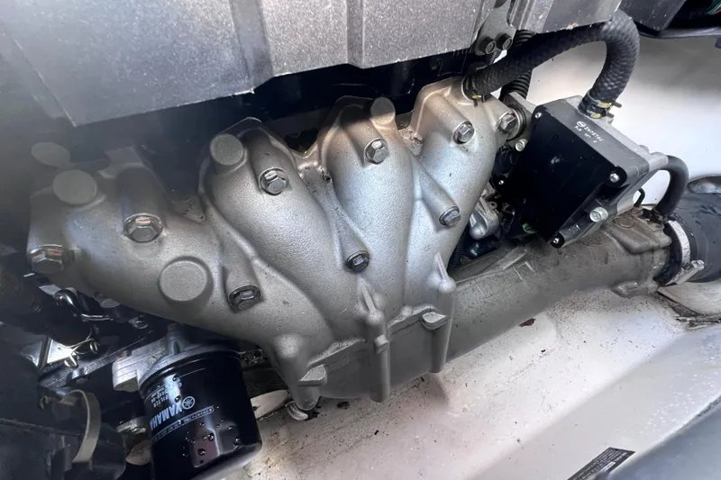 Slide: The Image of Engine of 2015 Yamaha Boats SX192, showcasing intricate mechanical components. - 28
