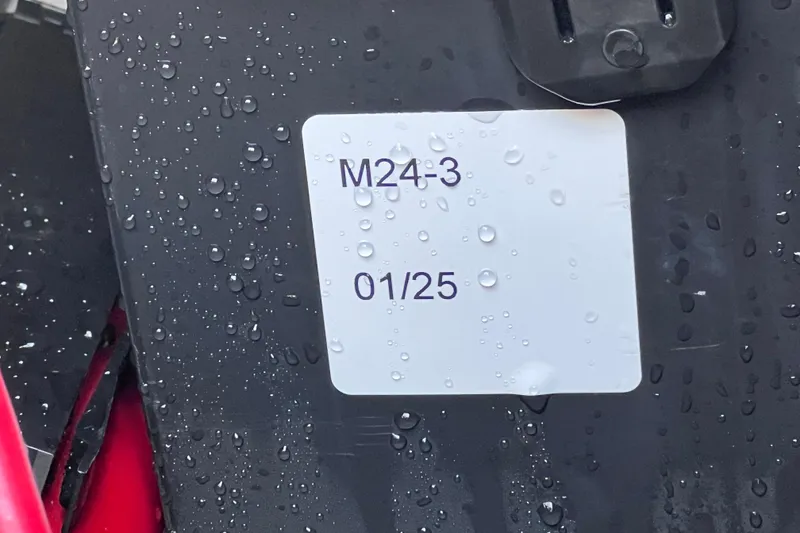 Slide: The Image of Label on Yamaha SX192 boat, 2015 model, with water droplets. - 31