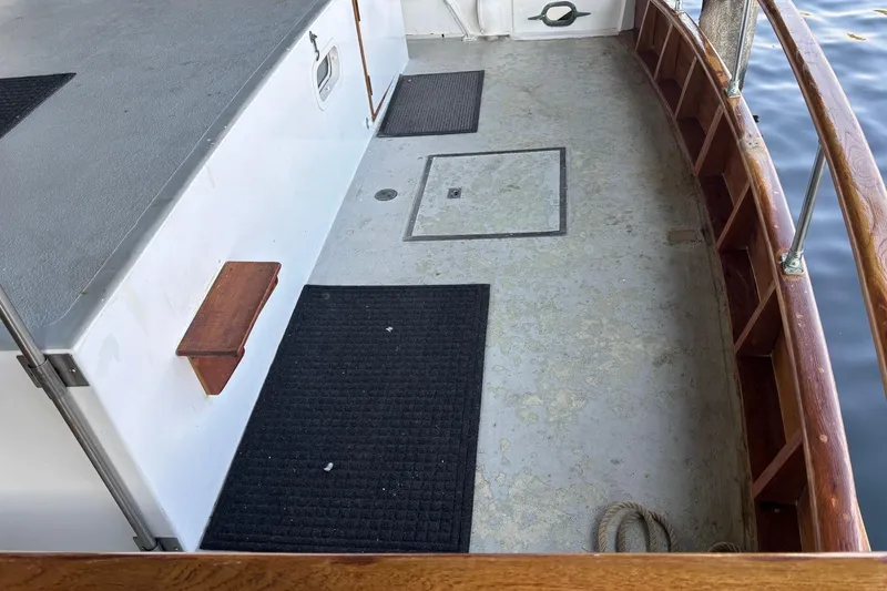 Slide: The Image of DeFever 37 - Cockpit - 11