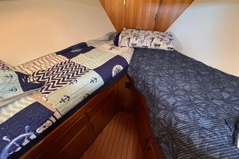 Slide: The Image of DeFever 37 - Forward Cabin - 8