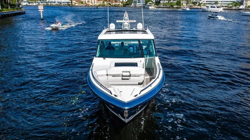 Slide: The Image of 2019 Formula 430 All Sport Crossover boat cruising on a sunny day. - 25