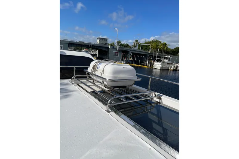 Slide: The Image of Fusion audio system on 1995 JOHNSON 65 Flybridge Motoryacht dashboard. - 45