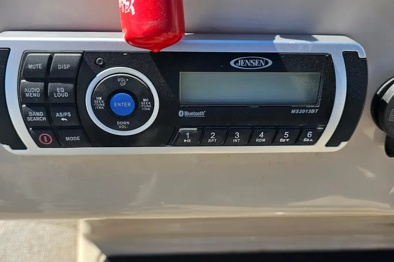 Slide: The Image of Jensen MS2013BT stereo system on 2016 Sun Tracker Fishin' Barge 22 DLX. - 14